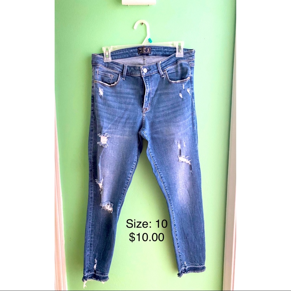 Mid rise jeans
